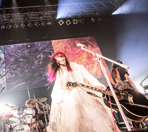 [Album] Seiko Oomori – 大森靖子 LIVE TOUR 超移動式楽園kitixxxgaia@Zepp DiverCity 2017.7.20 [MP3 + FLAC / DVD]