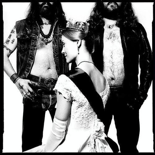 [Album] Yumi Matsutoya – Queen’s Fellows: Yuming 30th Anniversary Cover Album [FLAC + MP3]