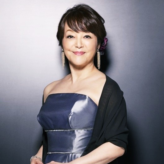 [Album] Hiromi Iwasaki – Diamond Box: The Best of All Times [FLAC + MP3]