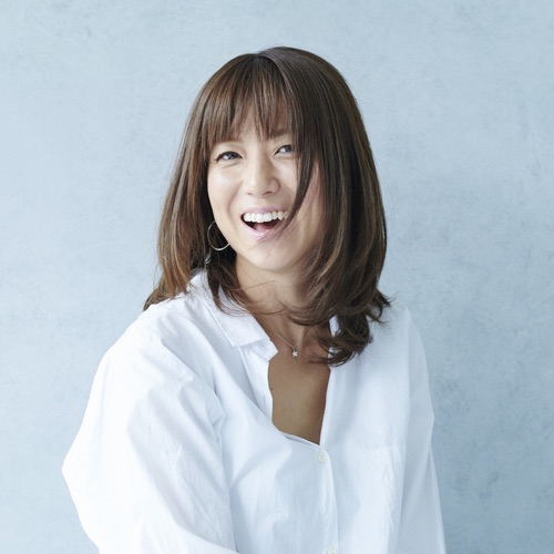 [Single] hitomi – LOVE 2020 (2019.06.08/AAC/RAR)