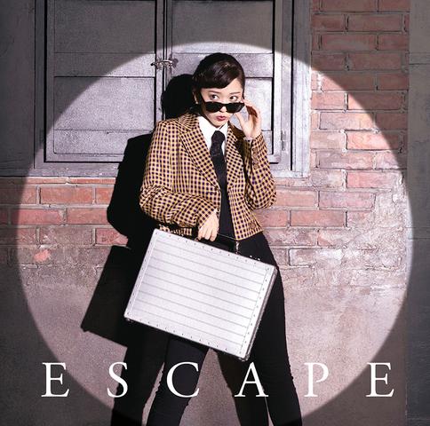 [MUSIC VIDEO] Suzuki Airi – Escape [Limited Edition B DVD] (2019.09.04/MP4/RAR) (DVDISO)