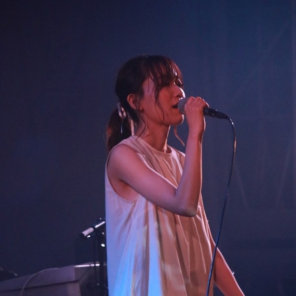 [Single] 辻詩音 (Shion Tsuji) – Thunder (Live at duo, Tokyo, 2019) [FLAC + AAC 256 / WEB] [2020.08.07]