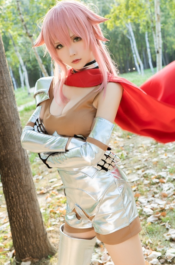 [Cosplay] Hoshilily 星之迟迟 – Louise 露易丝 (The Familiar of Zero)