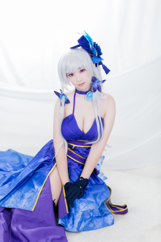 [Cosplay] Bambi Illustrious (Azur Lane)