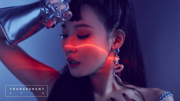 [MUSIC VIDEO] Tiffany Young – Run For Your Life (2019.10.11/MP4/RAR)
