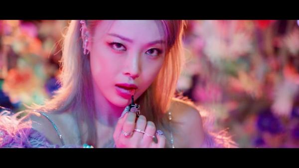 [MUSIC VIDEO] Yubin (유빈) – PERFUME (향수) (2021.01.13/MP4/RAR)