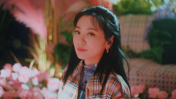 [MUSIC VIDEO] BOL4 (볼빨간사춘기) – Butterfly Effect (2021.10.26/MP4/RAR)