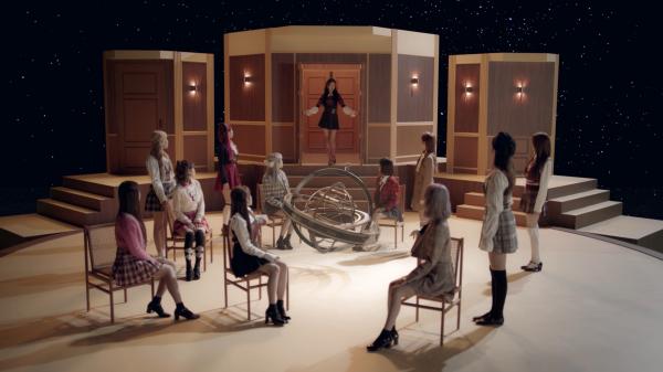 [MUSIC VIDEO] IZ*ONE – D-D-DANCE (2021.01.28/MP4/RAR)