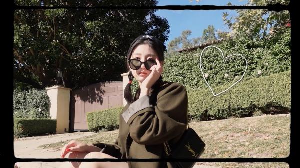 [MUSIC VIDEO] Jung Yein (정예인) – Plus n Minus (2022.01.25/MP4/RAR)
