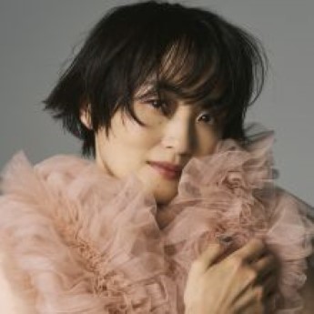 [Album] RUNG HYANG – ROMANTIA (2022.11.09/Flac/RAR)