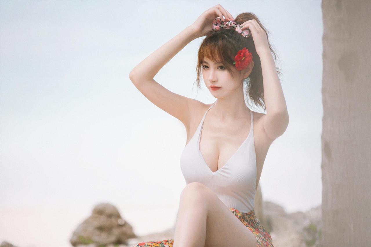 Cosplay 念雪ww 昭和碎花 [35P]