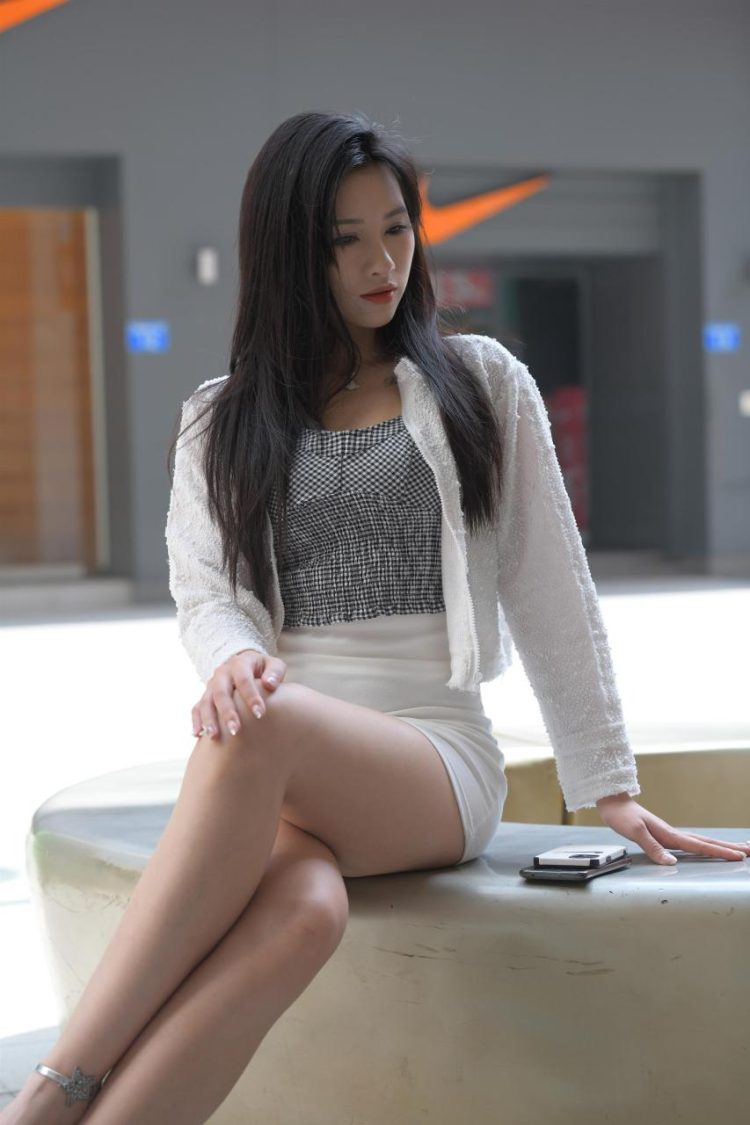 Street 2022.11.06 Long Leg [193P]