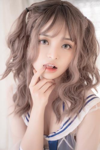 爆机少女喵小吉 – 无聊的周末 [31P-244MB]
