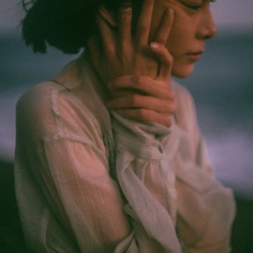 [Single] indigo la End – 名前は片想い [FLAC / 24bit Lossless / WEB] [2023.01.25]