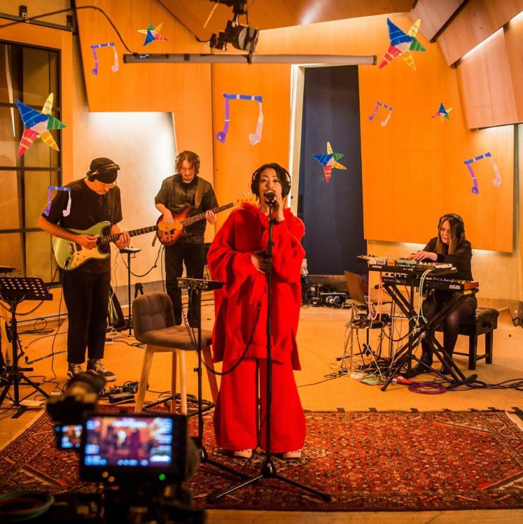 [Single] 宇多田ヒカル – 40代はいろいろ -Live from Metropolis Studios- / Utada Hikaru – 40-Dai wa iroiro -Live from Metropolis Studios- (2023.02.17/MP3/RAR)