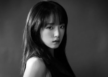 [MUSIC VIDEO] Choi Yena (최예나) – Love War (Feat. BE’O) (2023.01.16/MP4/RAR)