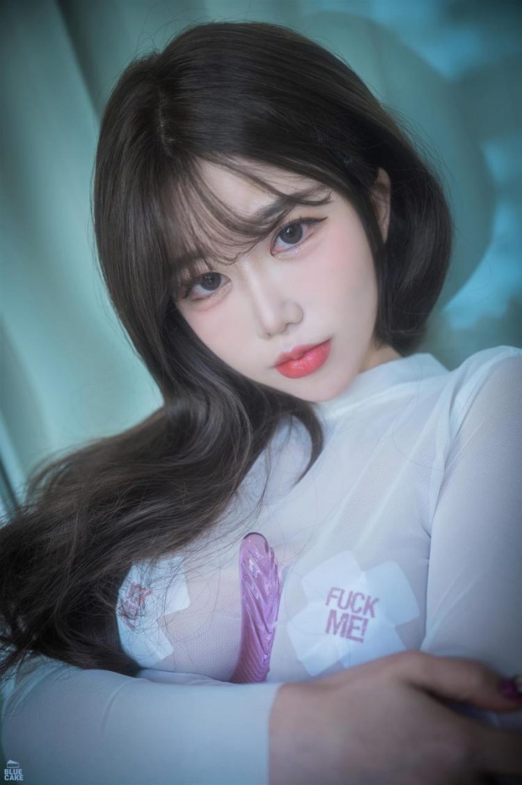 BLUECAKE JungEun Dazzling 2 [67P]