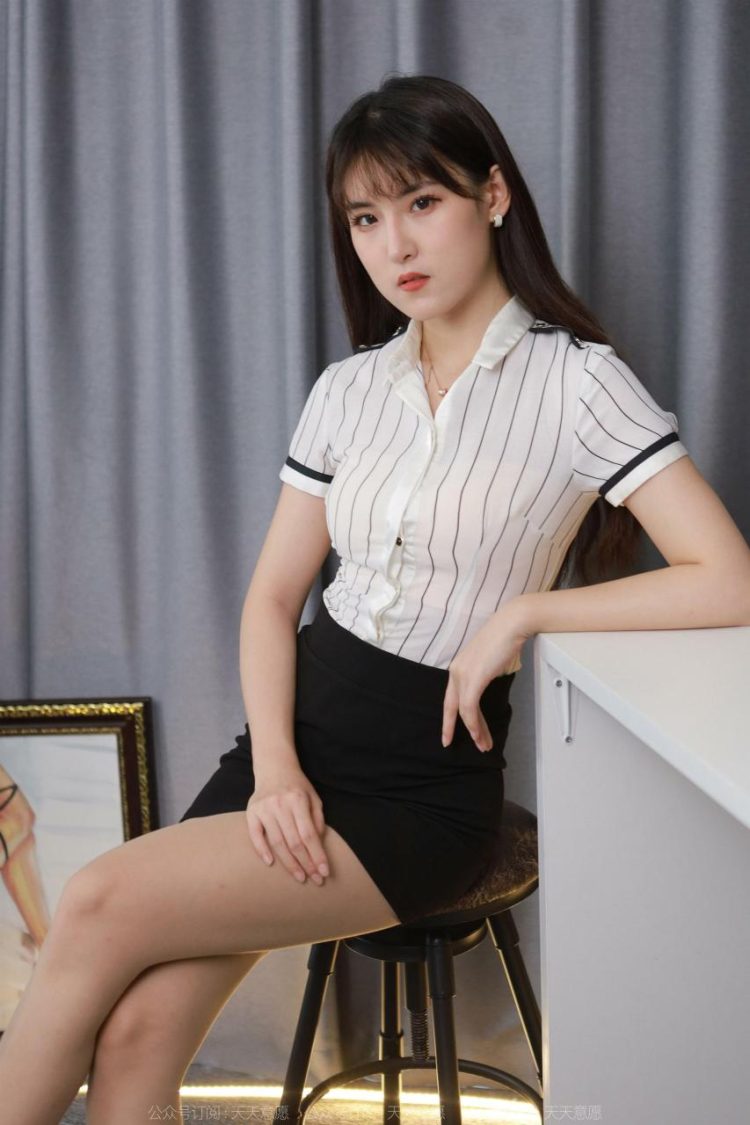 IESS 异思趣向 模特 小宝 快乐星期五 [79P]