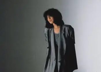 [Album] 中森明菜 – BEST (+2) [オリジナル・カラオケ付] [2023ラッカーマスターサウンド] / Akina Nakamori – BEST (+2) (2023 Lacquer Master Sound) (1986.04.01/MP3/RAR)