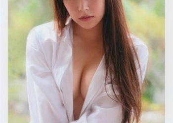 photobook 白間美瑠 写真集 LOVE RUSH [130P]