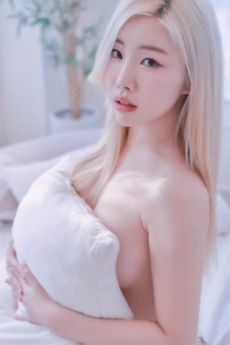 Yebin (전예빈) – Homebody