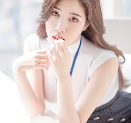 Yebin (전예빈): Office Look
